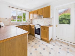 Kitchen- click for photo gallery